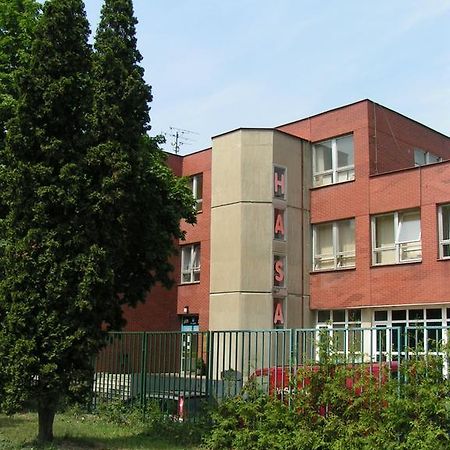 Hotel Hasa Прага Экстерьер фото