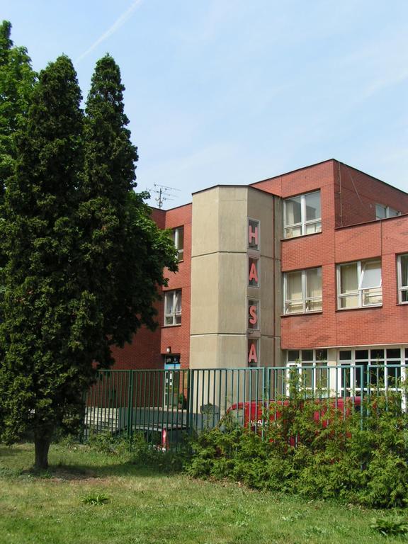 Hotel Hasa Прага Экстерьер фото