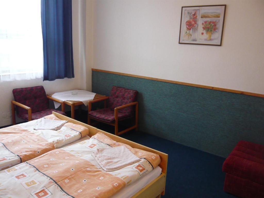 Hotel Hasa Прага Экстерьер фото